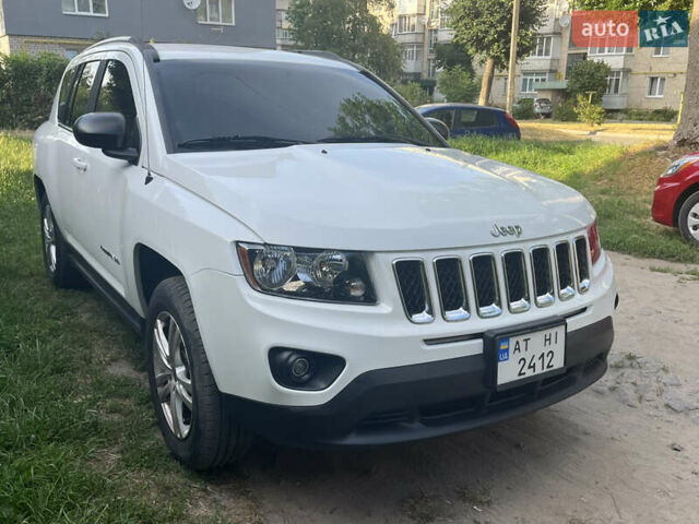 Білий Джип Compass, об'ємом двигуна 2 л та пробігом 205 тис. км за 10900 $, фото 1 на Automoto.ua