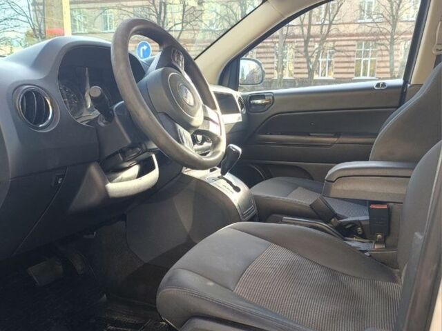 Белый Джип Компас, объемом двигателя 2 л и пробегом 1 тыс. км за 11595 $, фото 3 на Automoto.ua