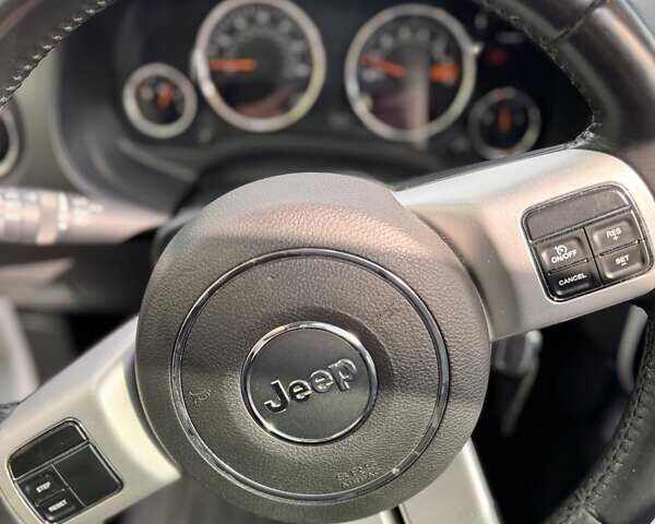 Белый Джип Компас, объемом двигателя 2.36 л и пробегом 135 тыс. км за 12300 $, фото 6 на Automoto.ua