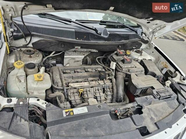 Белый Джип Компас, объемом двигателя 2 л и пробегом 164 тыс. км за 10800 $, фото 20 на Automoto.ua