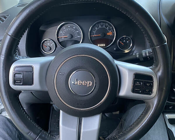 Белый Джип Компас, объемом двигателя 2.4 л и пробегом 165 тыс. км за 10900 $, фото 29 на Automoto.ua