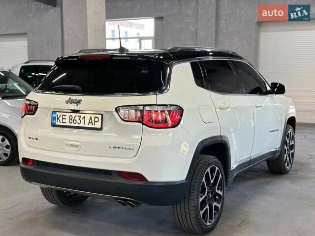 Джип Компас 2017 в Каменское - Днепродзержинск на Automoto.ua Белый Джип Компас, объемом двигателя 2.36 л и пробегом 102 тыс. км за 14799 $, фото 6 на Automoto.ua