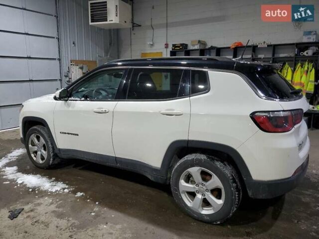 Білий Джип Compass, об'ємом двигуна 2.36 л та пробігом 115 тис. км за 1800 $, фото 1 на Automoto.ua