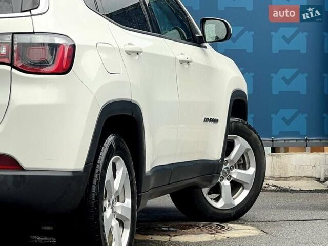 Белый Джип Компас, объемом двигателя 2.36 л и пробегом 199 тыс. км за 13999 $, фото 15 на Automoto.ua