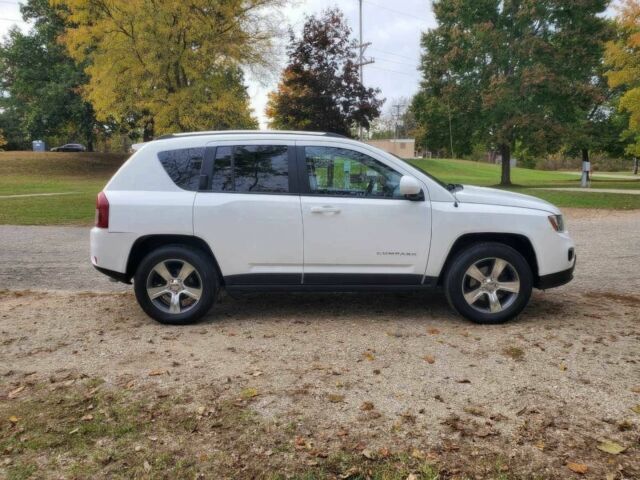 Джип Compass 2017 у Одесі на Automoto.ua Білий Джип Compass, об'ємом двигуна 2.4 л та пробігом 68 тис. км за 2700 $, фото 4 на Automoto.ua