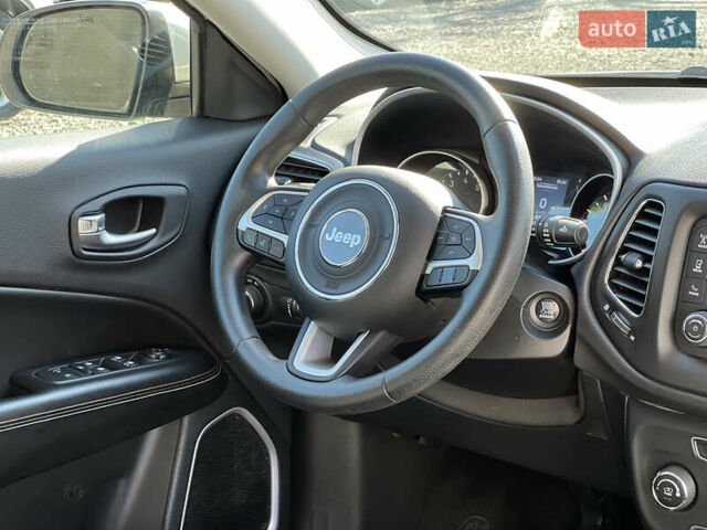 Білий Джип Compass, об'ємом двигуна 2.4 л та пробігом 72 тис. км за 11800 $, фото 37 на Automoto.ua