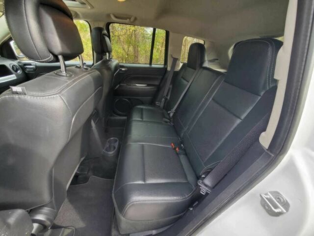 Джип Compass 2017 у Одесі на Automoto.ua Білий Джип Compass, об'ємом двигуна 2.4 л та пробігом 68 тис. км за 2700 $, фото 9 на Automoto.ua