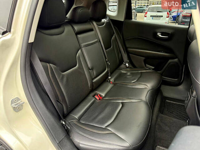 Белый Джип Компас, объемом двигателя 2.4 л и пробегом 71 тыс. км за 16900 $, фото 36 на Automoto.ua