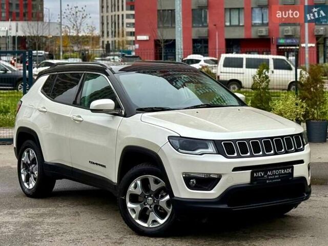 Белый Джип Компас, объемом двигателя 2.4 л и пробегом 71 тыс. км за 16900 $, фото 1 на Automoto.ua