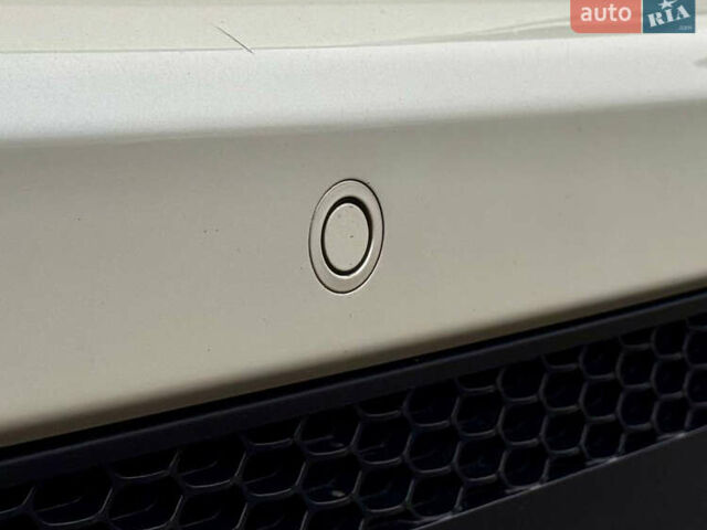 Белый Джип Компас, объемом двигателя 2.4 л и пробегом 71 тыс. км за 16900 $, фото 17 на Automoto.ua