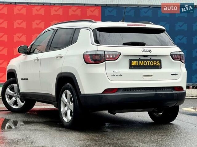 Белый Джип Компас, объемом двигателя 2.36 л и пробегом 199 тыс. км за 13999 $, фото 1 на Automoto.ua