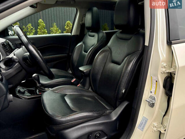 Белый Джип Компас, объемом двигателя 2.4 л и пробегом 71 тыс. км за 16900 $, фото 26 на Automoto.ua