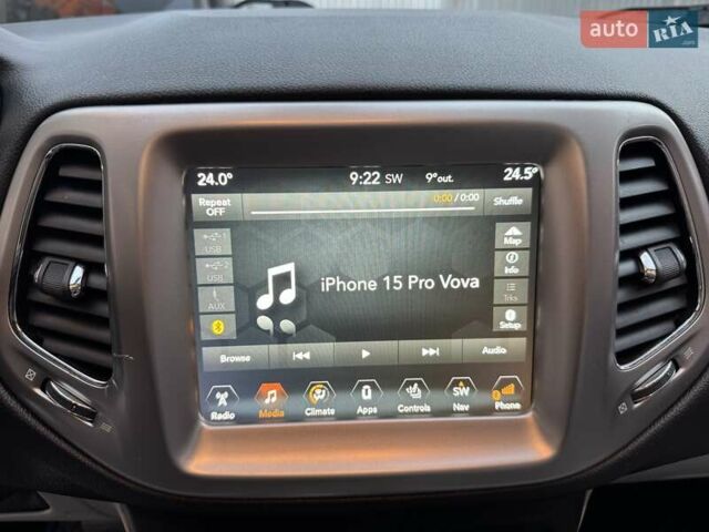 Белый Джип Компас, объемом двигателя 2.4 л и пробегом 120 тыс. км за 15900 $, фото 43 на Automoto.ua