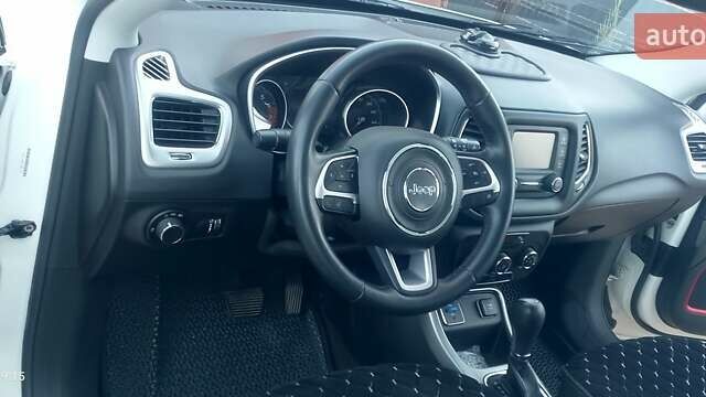 Білий Джип Compass, об'ємом двигуна 2.4 л та пробігом 204 тис. км за 11500 $, фото 23 на Automoto.ua