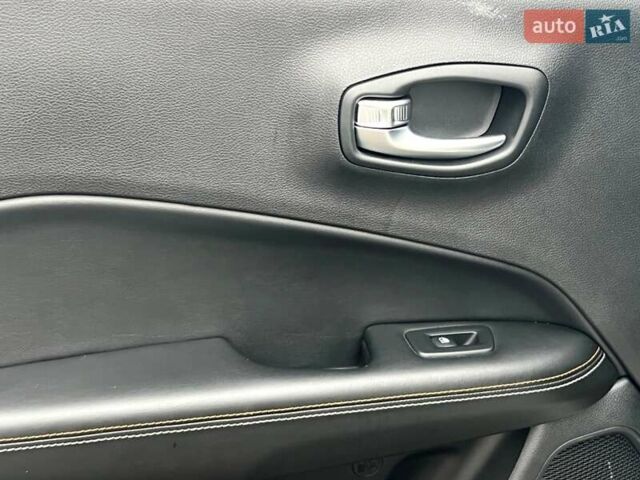 Белый Джип Компас, объемом двигателя 2.36 л и пробегом 199 тыс. км за 13999 $, фото 51 на Automoto.ua