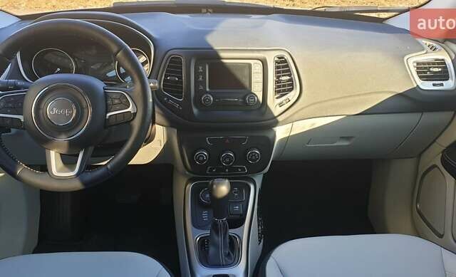 Белый Джип Компас, объемом двигателя 2.4 л и пробегом 160 тыс. км за 16400 $, фото 6 на Automoto.ua