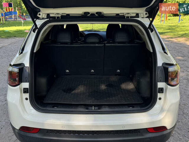 Белый Джип Компас, объемом двигателя 2.36 л и пробегом 151 тыс. км за 15200 $, фото 17 на Automoto.ua