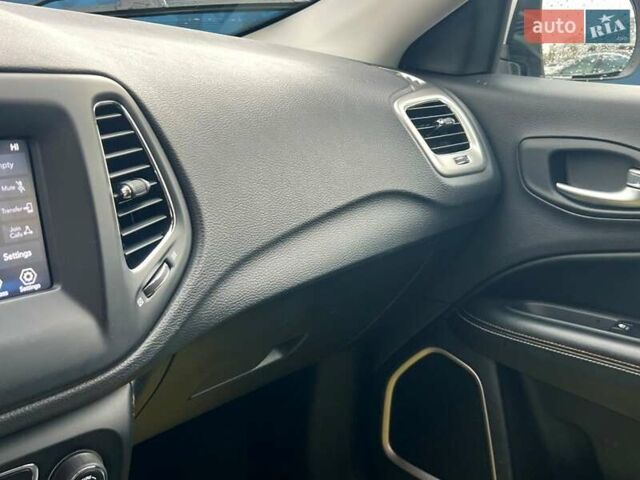 Белый Джип Компас, объемом двигателя 2.36 л и пробегом 199 тыс. км за 13999 $, фото 29 на Automoto.ua