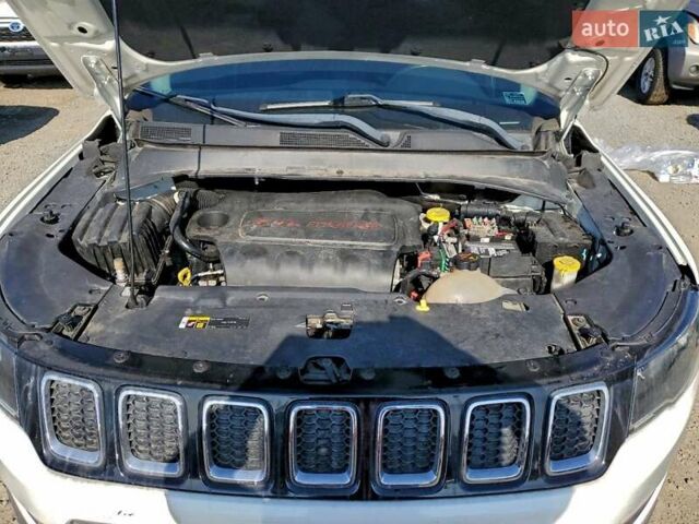 Белый Джип Компас, объемом двигателя 2.36 л и пробегом 124 тыс. км за 2000 $, фото 11 на Automoto.ua