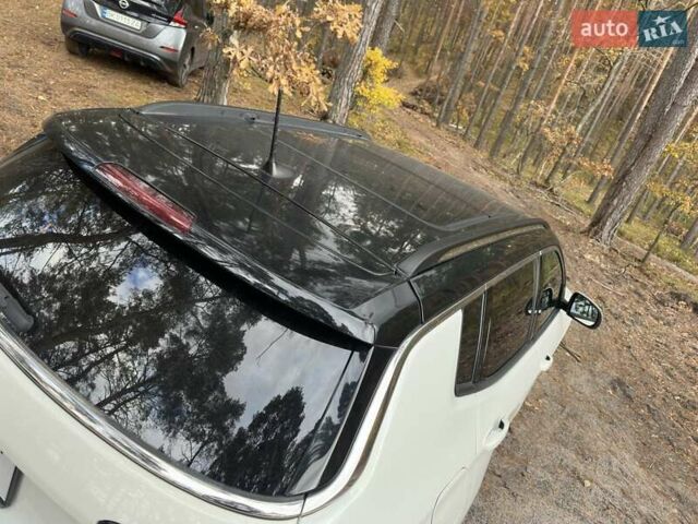 Джип Compass 2017 у Здолбунове на Automoto.ua Білий Джип Compass, об'ємом двигуна 2.36 л та пробігом 140 тис. км за 16200 $, фото 1 на Automoto.ua