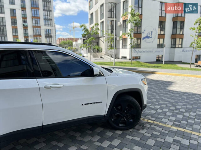 Белый Джип Компас, объемом двигателя 2.36 л и пробегом 85 тыс. км за 13990 $, фото 10 на Automoto.ua