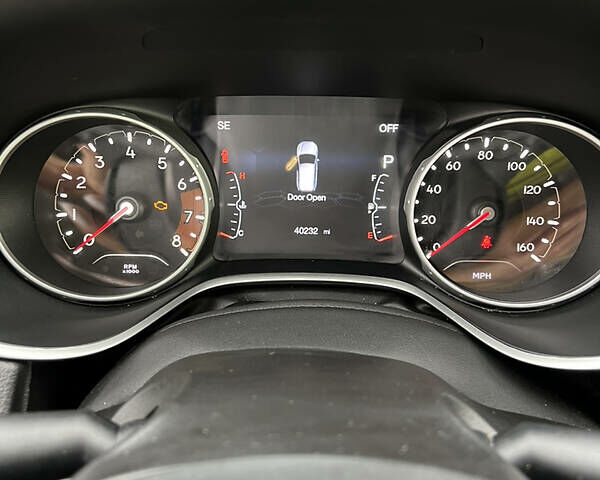 Білий Джип Compass, об'ємом двигуна 2.4 л та пробігом 65 тис. км за 17699 $, фото 19 на Automoto.ua