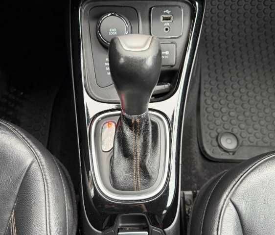 Білий Джип Compass, об'ємом двигуна 2 л та пробігом 95 тис. км за 10200 $, фото 11 на Automoto.ua