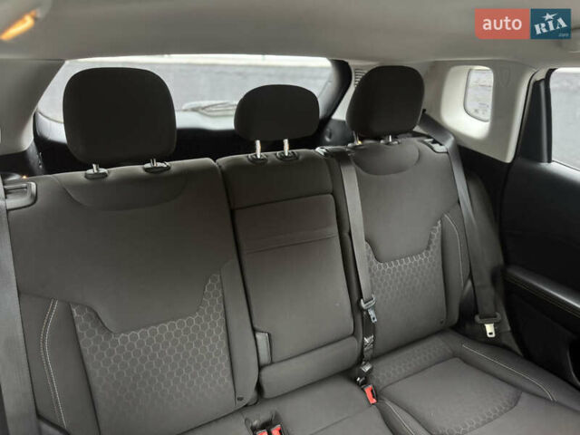 Белый Джип Компас, объемом двигателя 2.36 л и пробегом 203 тыс. км за 13999 $, фото 21 на Automoto.ua