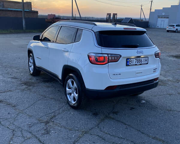 Белый Джип Компас, объемом двигателя 2.4 л и пробегом 123 тыс. км за 18000 $, фото 4 на Automoto.ua