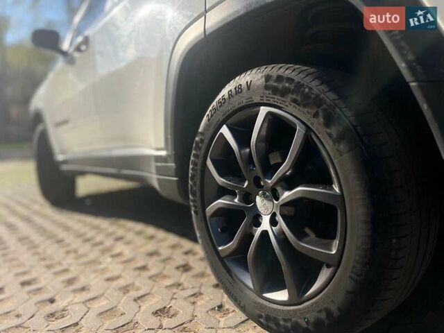 Белый Джип Компас, объемом двигателя 2.36 л и пробегом 130 тыс. км за 16000 $, фото 6 на Automoto.ua