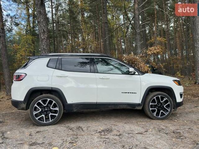 Джип Compass 2017 у Здолбунове на Automoto.ua Білий Джип Compass, об'ємом двигуна 2.36 л та пробігом 140 тис. км за 16200 $, фото 12 на Automoto.ua