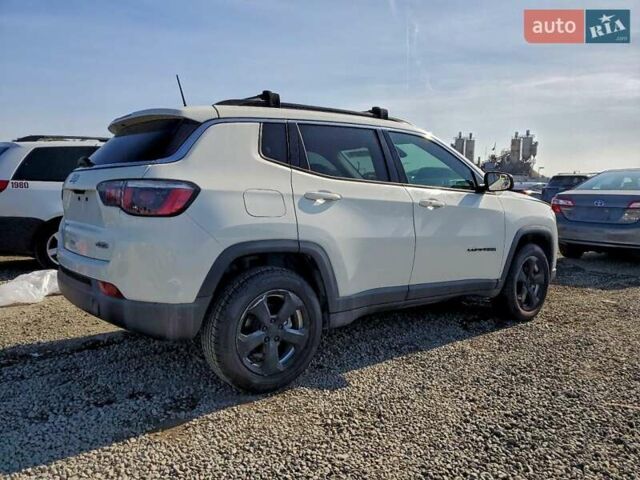 Белый Джип Компас, объемом двигателя 2.36 л и пробегом 124 тыс. км за 2000 $, фото 2 на Automoto.ua