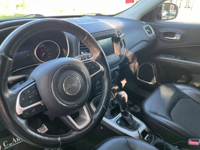 Джип Компас 2017 в Черновцах на Automoto.ua Белый Джип Компас, объемом двигателя 2.4 л и пробегом 221 тыс. км за 15300 $, фото 9 на Automoto.ua