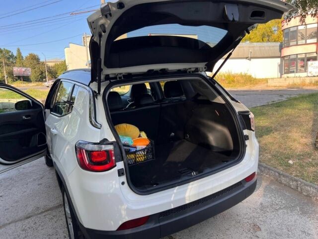 Джип Компас 2017 в Черновцах на Automoto.ua Белый Джип Компас, объемом двигателя 2.4 л и пробегом 221 тыс. км за 15300 $, фото 7 на Automoto.ua