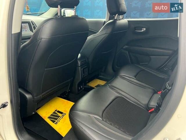 Белый Джип Компас, объемом двигателя 2.36 л и пробегом 199 тыс. км за 13999 $, фото 53 на Automoto.ua