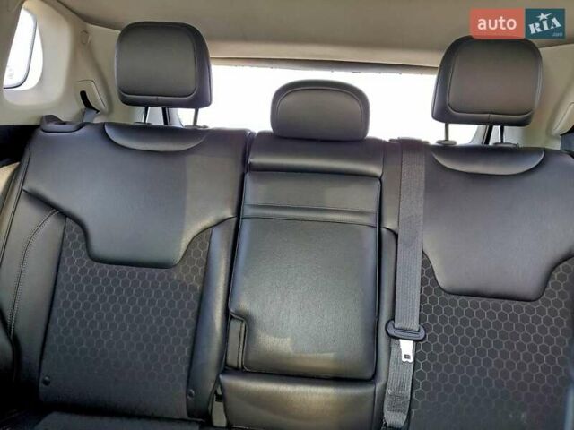 Белый Джип Компас, объемом двигателя 2.36 л и пробегом 124 тыс. км за 2000 $, фото 9 на Automoto.ua