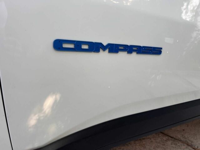 Джип Компас 2017 в Черновцах на Automoto.ua Белый Джип Компас, объемом двигателя 2.4 л и пробегом 221 тыс. км за 15300 $, фото 8 на Automoto.ua