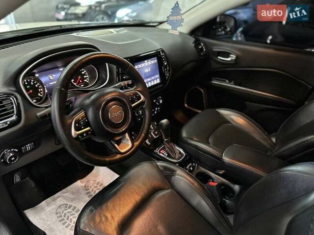 Джип Компас 2017 в Каменское - Днепродзержинск на Automoto.ua Белый Джип Компас, объемом двигателя 2.36 л и пробегом 102 тыс. км за 14799 $, фото 10 на Automoto.ua