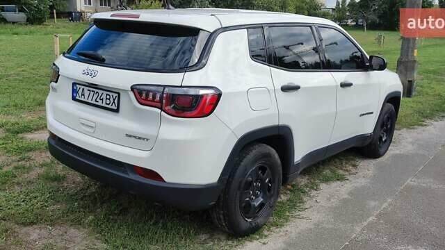 Белый Джип Компас, объемом двигателя 2.36 л и пробегом 160 тыс. км за 12300 $, фото 2 на Automoto.ua