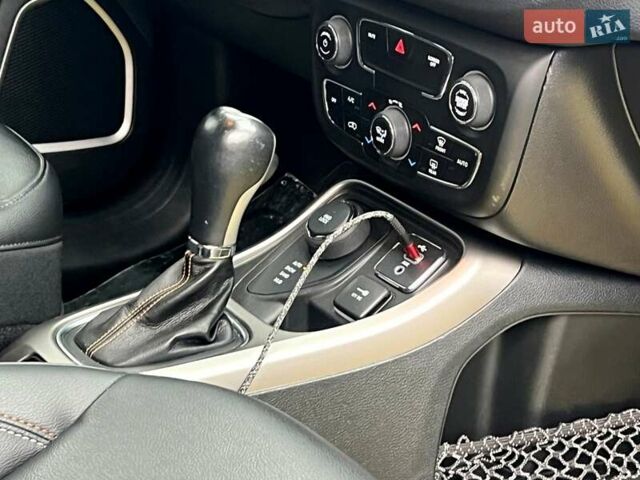 Белый Джип Компас, объемом двигателя 2.36 л и пробегом 199 тыс. км за 13999 $, фото 69 на Automoto.ua