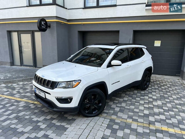 Белый Джип Компас, объемом двигателя 2.36 л и пробегом 85 тыс. км за 13990 $, фото 3 на Automoto.ua