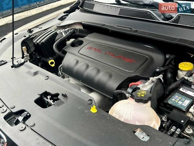 Белый Джип Компас, объемом двигателя 2.36 л и пробегом 199 тыс. км за 13999 $, фото 32 на Automoto.ua