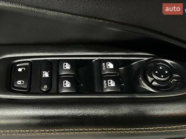 Джип Компас 2017 в Каменское - Днепродзержинск на Automoto.ua Белый Джип Компас, объемом двигателя 2.36 л и пробегом 102 тыс. км за 14799 $, фото 13 на Automoto.ua