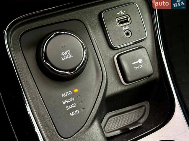 Белый Джип Компас, объемом двигателя 2.4 л и пробегом 71 тыс. км за 16900 $, фото 32 на Automoto.ua