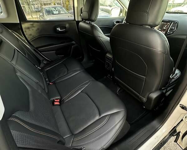 Білий Джип Compass, об'ємом двигуна 0 л та пробігом 194 тис. км за 14950 $, фото 22 на Automoto.ua