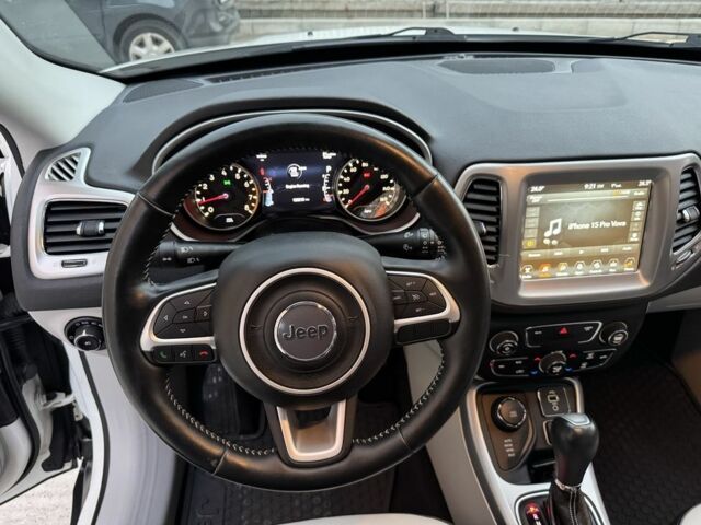 Белый Джип Компас, объемом двигателя 0 л и пробегом 120 тыс. км за 15900 $, фото 13 на Automoto.ua