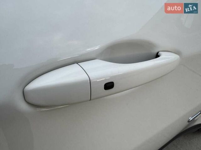 Белый Джип Компас, объемом двигателя 2.4 л и пробегом 120 тыс. км за 15900 $, фото 22 на Automoto.ua