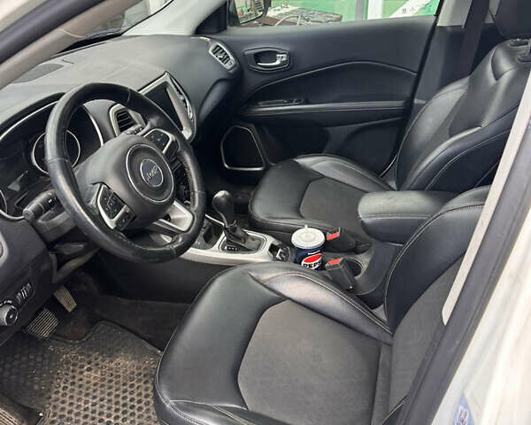 Білий Джип Compass, об'ємом двигуна 2.36 л та пробігом 89 тис. км за 14500 $, фото 6 на Automoto.ua