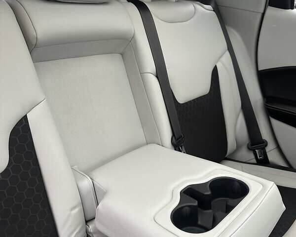 Белый Джип Компас, объемом двигателя 2.4 л и пробегом 120 тыс. км за 15800 $, фото 24 на Automoto.ua