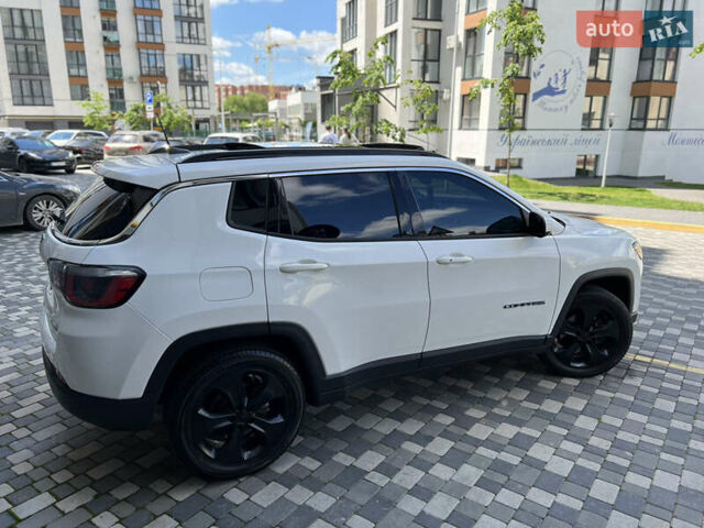 Белый Джип Компас, объемом двигателя 2.36 л и пробегом 85 тыс. км за 13990 $, фото 9 на Automoto.ua